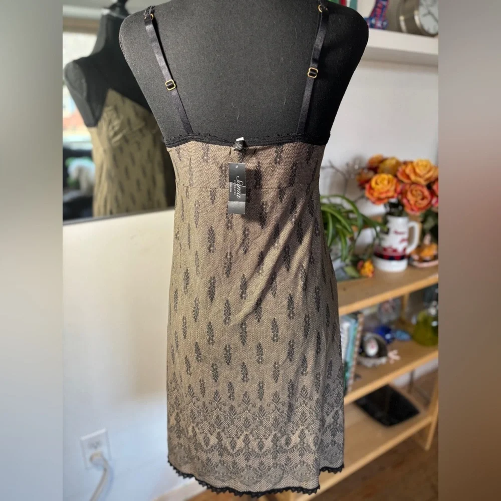 NWT Vintage Brown/Black Lace Slip Dress Indie Y2K Spring Feminine Romantic S